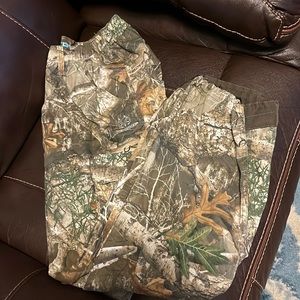 Women’s camo pants